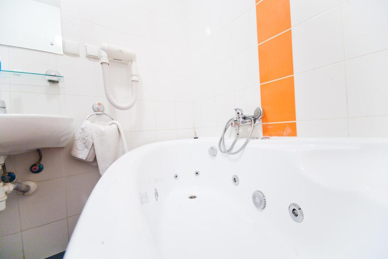 Hostel Malinowski City Gliwice Dış mekan fotoğraf