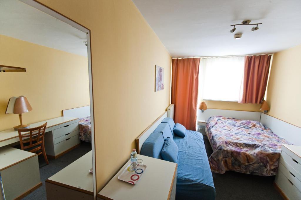 Hostel Malinowski City Gliwice Oda fotoğraf